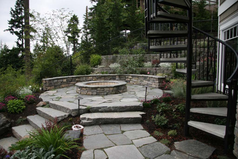 firepit-and-patio